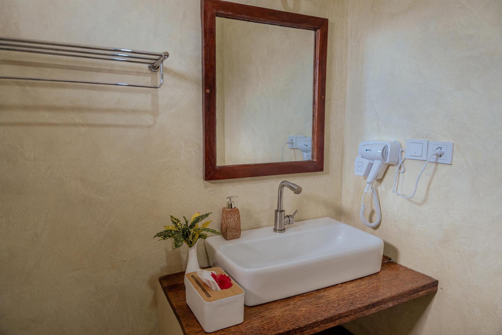 Juana Ocean Villas Makunduchi エクステリア 写真