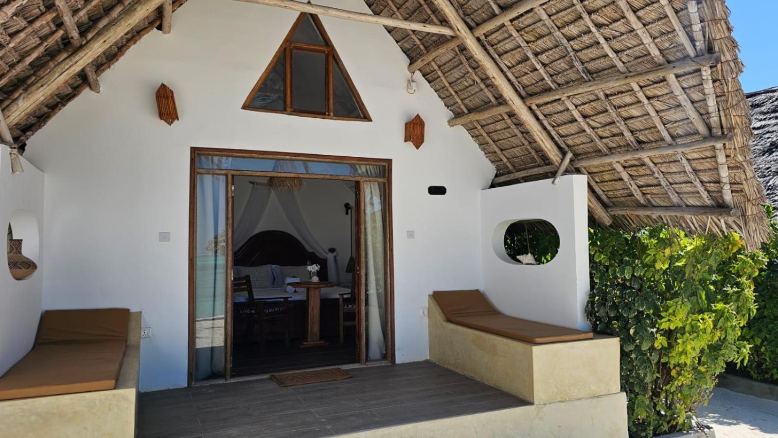 Juana Ocean Villas Makunduchi エクステリア 写真